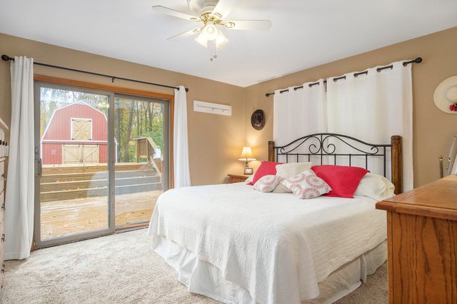 5505 Fulton Street NE, Ada, MI 49301