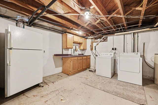 5505 Fulton Street NE, Ada, MI 49301