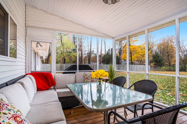 5505 Fulton Street NE, Ada, MI 49301