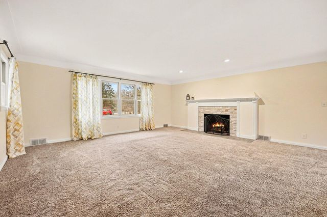 5505 Fulton Street NE, Ada, MI 49301