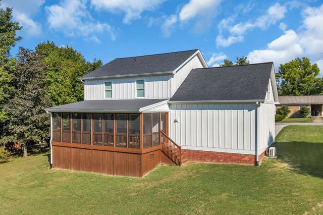 110 Helberg Street, Dickson, TN 37055