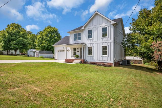 110 Helberg Street, Dickson, TN 37055