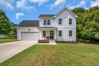 110 Helberg Street, Dickson, TN 37055