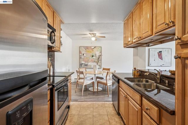 1327 Webster St B106, Alameda, CA 94501