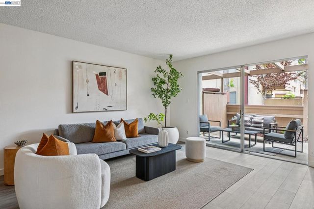 1327 Webster St B106, Alameda, CA 94501