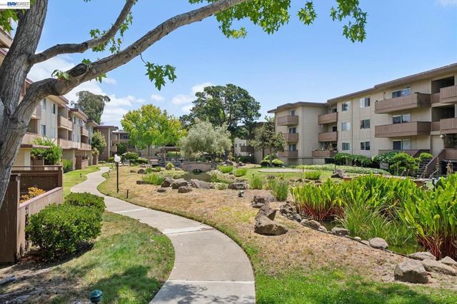 1327 Webster St B106, Alameda, CA 94501