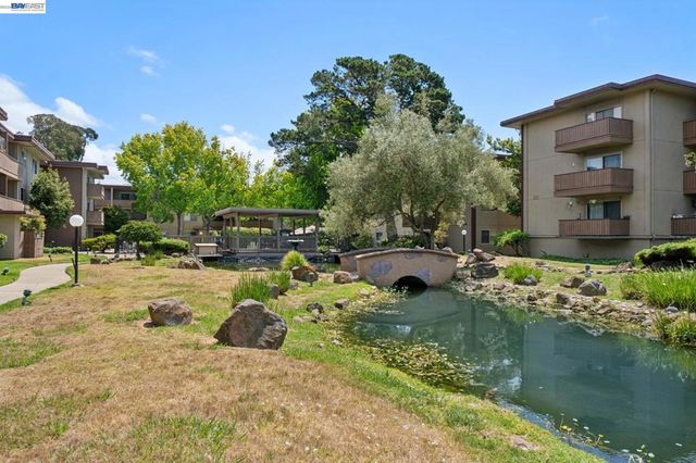 1327 Webster St B106, Alameda, CA 94501
