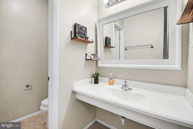 4918 LONGHORN DR, Woodbridge, VA 22193