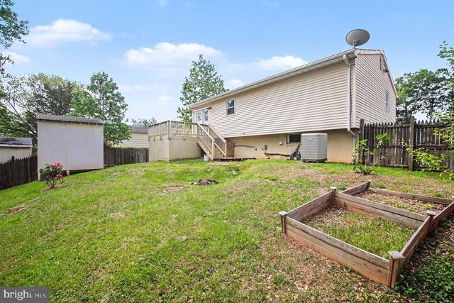 4918 LONGHORN DR, Woodbridge, VA 22193