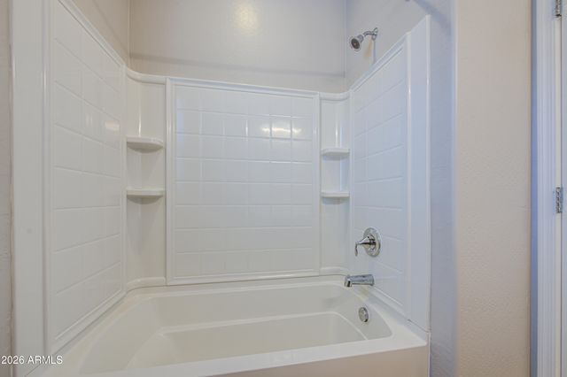 8617 E LOBO Avenue, Mesa, AZ 85209