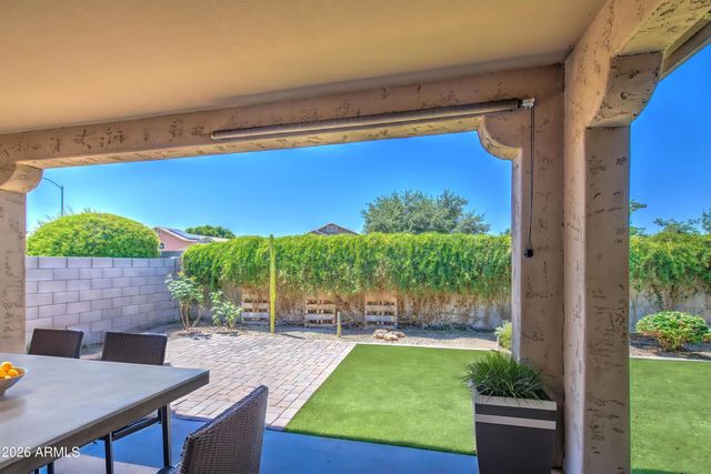 8617 E LOBO Avenue, Mesa, AZ 85209