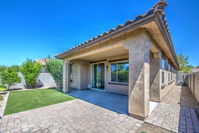 8617 E LOBO Avenue, Mesa, AZ 85209