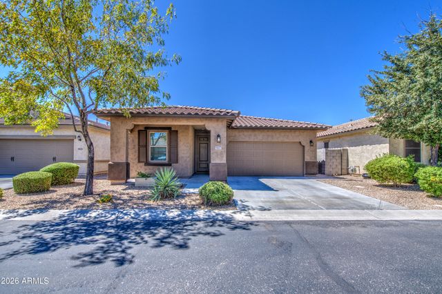 8617 E LOBO Avenue, Mesa, AZ 85209