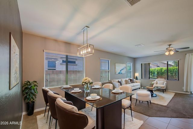 8617 E LOBO Avenue, Mesa, AZ 85209