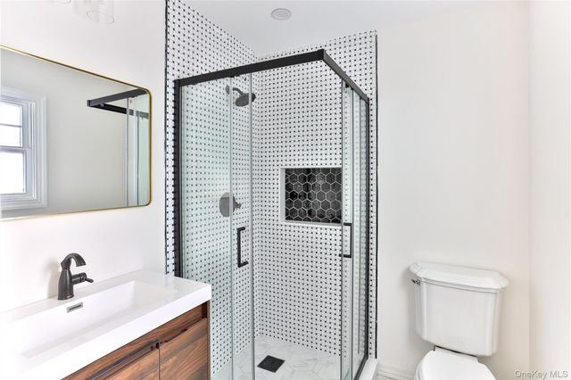 65 Red Oak Lane, Mount Kisco, NY 10549