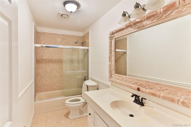 65 Red Oak Lane, Mount Kisco, NY 10549