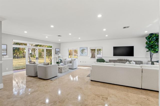 1704 SW 142nd Avenue, Davie, FL 33325