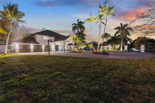 1704 SW 142nd Avenue, Davie, FL 33325