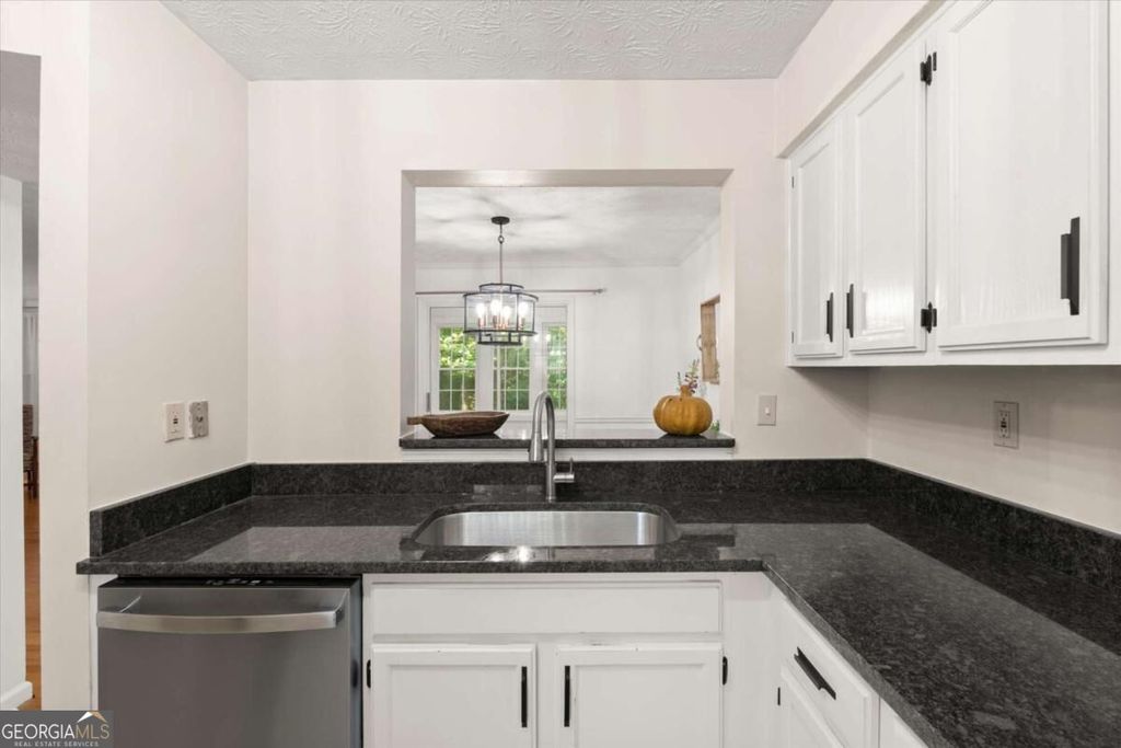 1500 Oakridge Court, Decatur, GA 30033 — photo 5