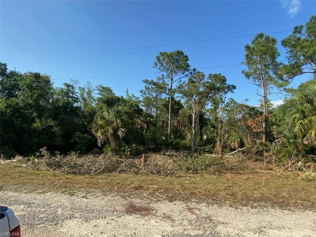 267 Woodburn DR, LEHIGH ACRES, FL 33972 — exterior