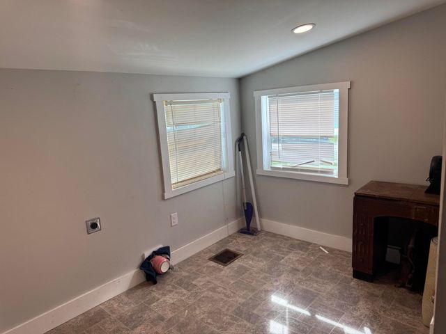 3859 Millersburg Ruddles Mill Road, Paris, KY 40361