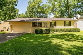2219 N 55th Lane, Fort Smith, AR 72904