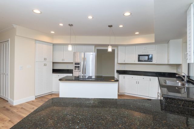 3201 SE Fairway W, Stuart, FL 34997