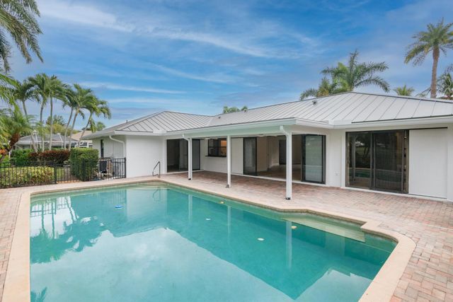 3201 SE Fairway W, Stuart, FL 34997