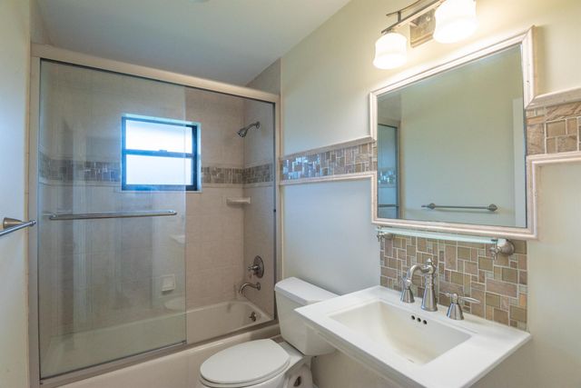 3201 SE Fairway W, Stuart, FL 34997