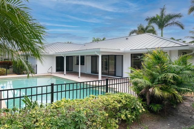 3201 SE Fairway W, Stuart, FL 34997