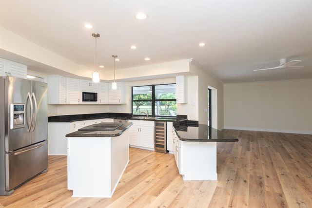 3201 SE Fairway W, Stuart, FL 34997