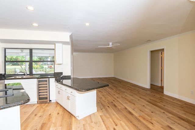 3201 SE Fairway W, Stuart, FL 34997