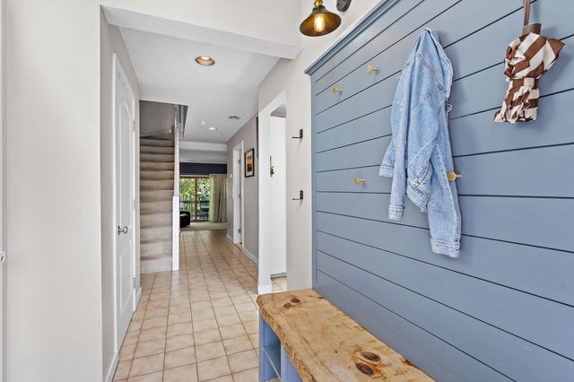 11 Magnolia Dr 11, Franklin, MA 02038