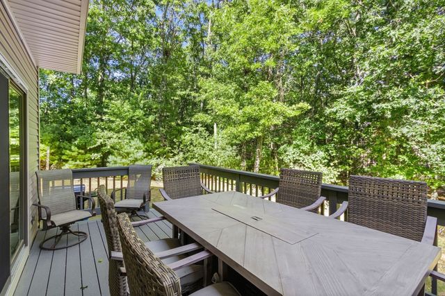 11 Magnolia Dr 11, Franklin, MA 02038