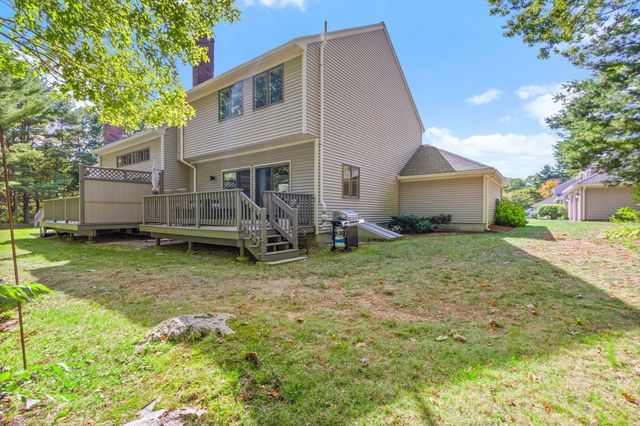 11 Magnolia Dr 11, Franklin, MA 02038