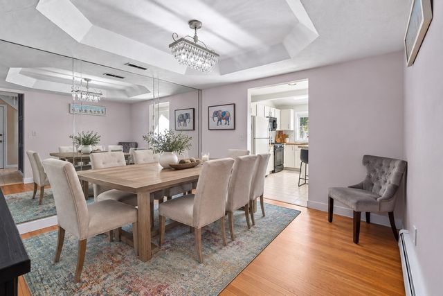 11 Magnolia Dr 11, Franklin, MA 02038