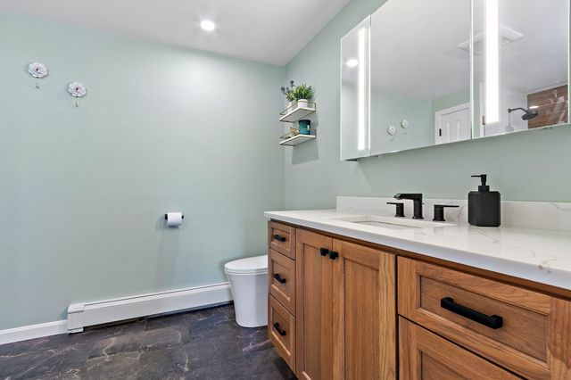 11 Magnolia Dr 11, Franklin, MA 02038