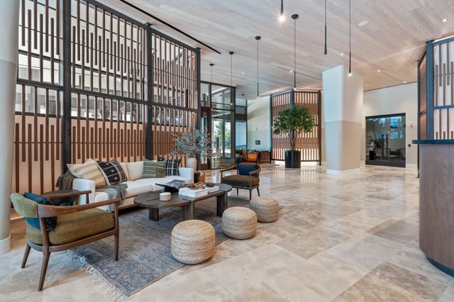 1212 Demonbreun St Apt 812, Nashville, TN 37203