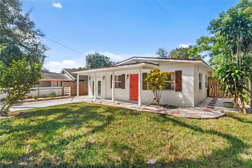 Image 2 of property listing at 8112 N 18TH STREET, Tampa, FL 33604