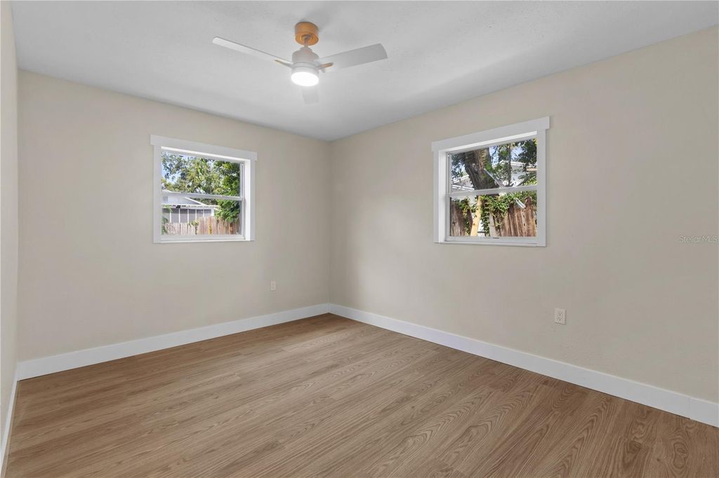 Image 13 of property listing at 8112 N 18TH STREET, Tampa, FL 33604