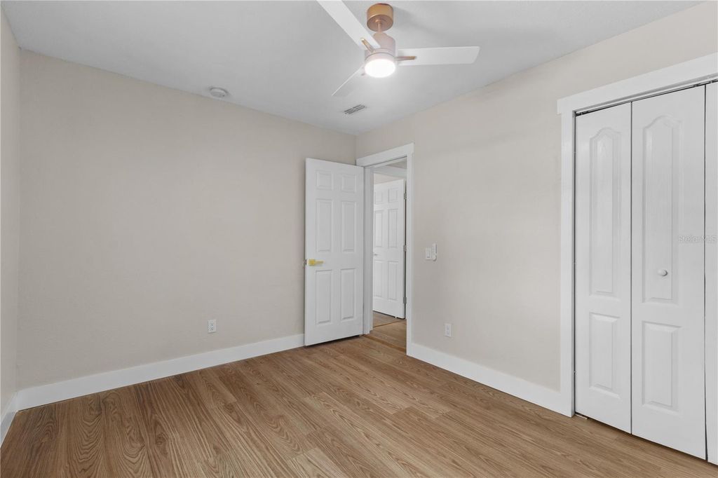 Image 15 of property listing at 8112 N 18TH STREET, Tampa, FL 33604