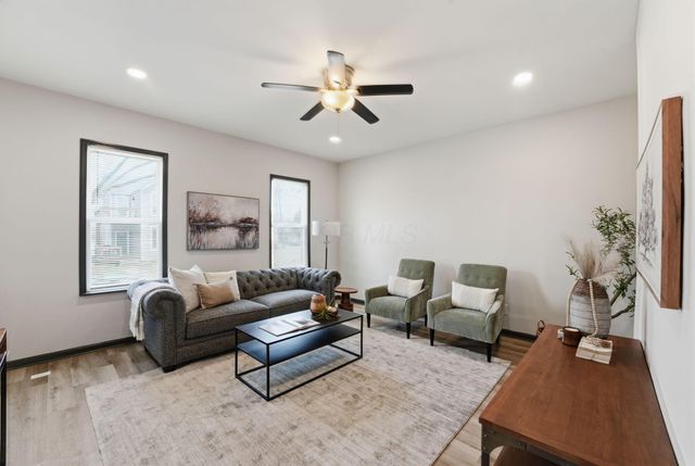 323 W Park Avenue, Columbus, OH 43223