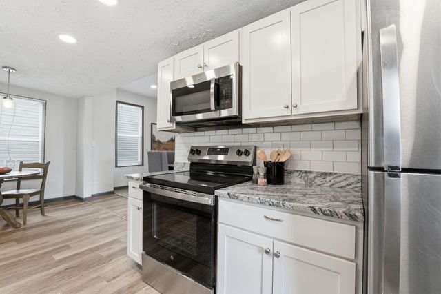 323 W Park Avenue, Columbus, OH 43223