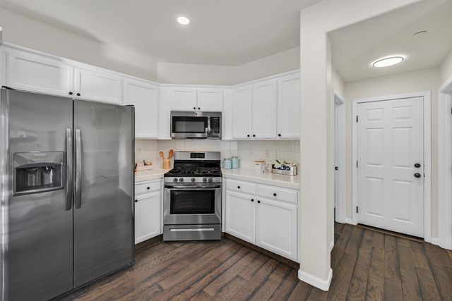 19 Kevin Ln, American Canyon, CA 94503