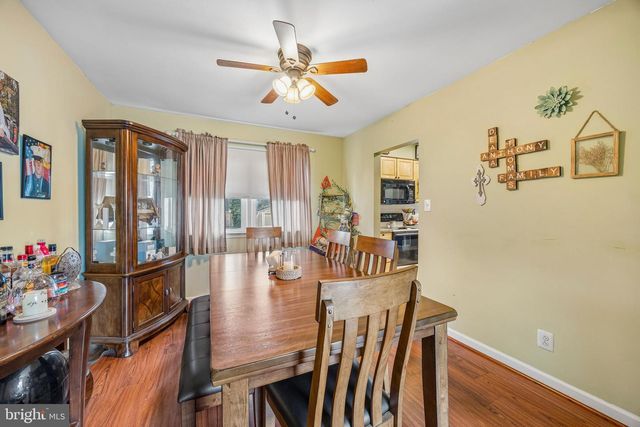 6 WESLEY AVE, Cherry Hill, NJ 08002