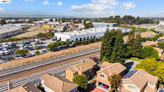 33011 Carrara Ter, Union City, CA 94587