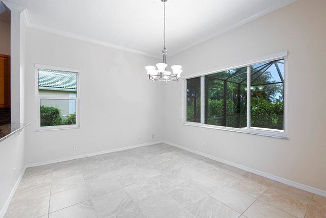 421 SW Crabapple Cove, Port St. Lucie, FL 34986