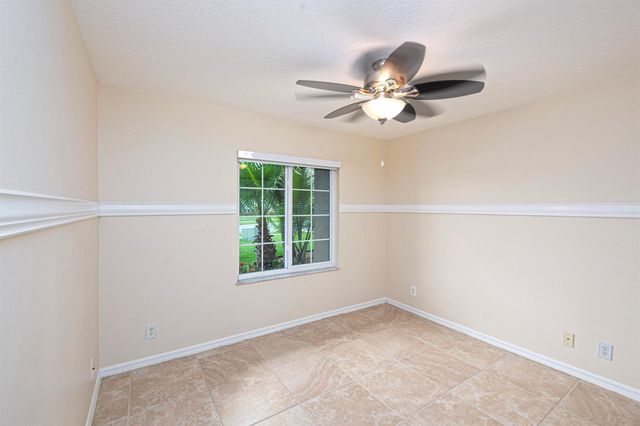 421 SW Crabapple Cove, Port St. Lucie, FL 34986