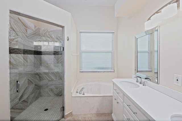 421 SW Crabapple Cove, Port St. Lucie, FL 34986
