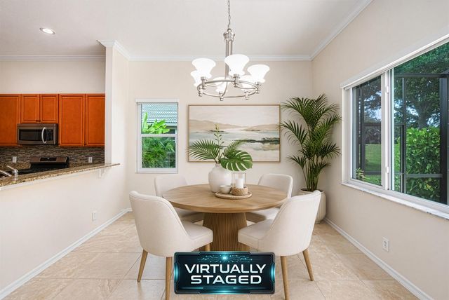 421 SW Crabapple Cove, Port St. Lucie, FL 34986